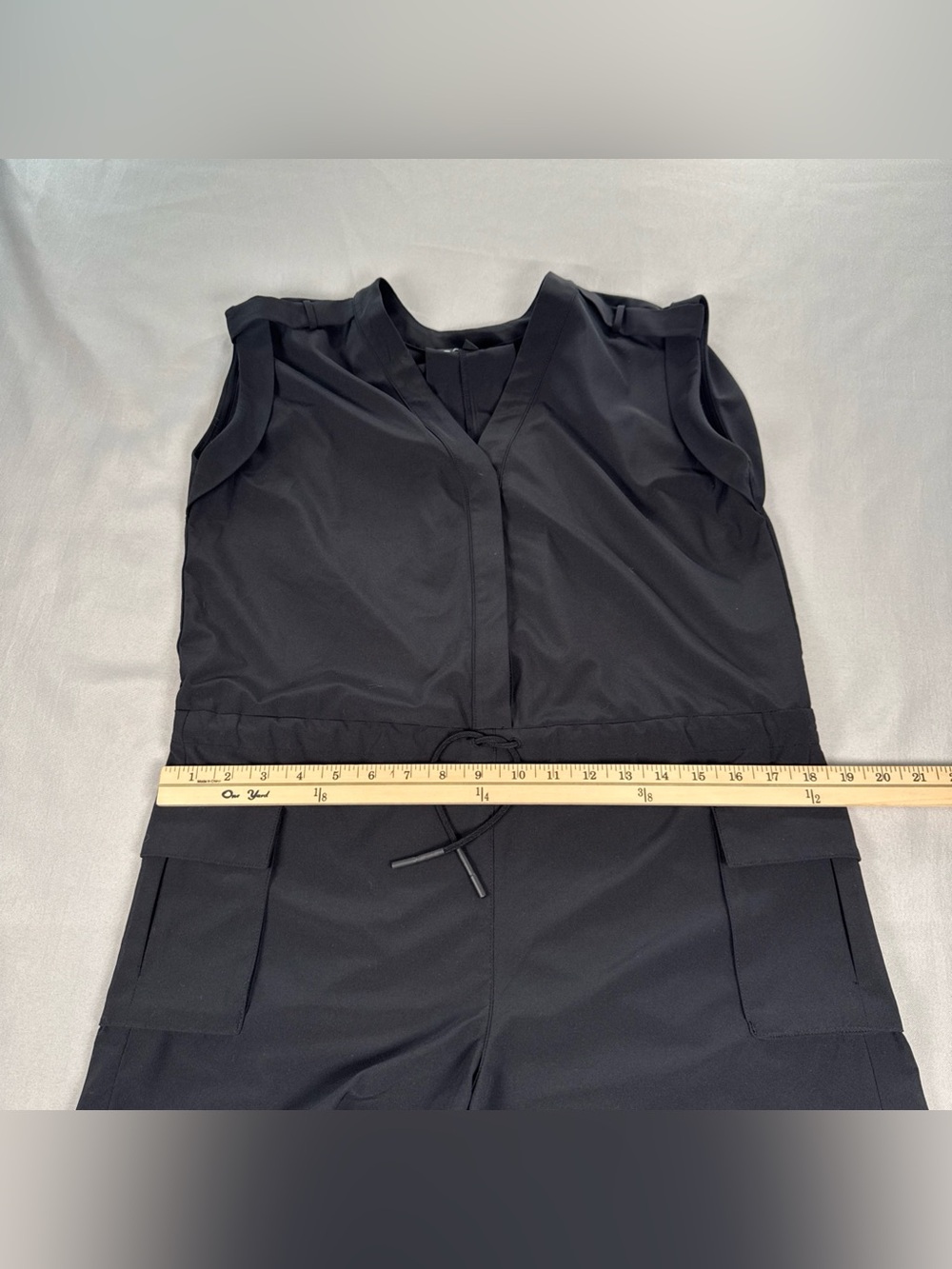 Athleta Womens Sutton Drawstring Romper Shorts Size 0 Black Pockets Short Sleeve - Picture 4 of 12